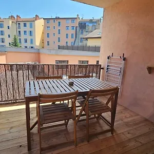 https://le-grand-rue.hotels-rhonealpes.com